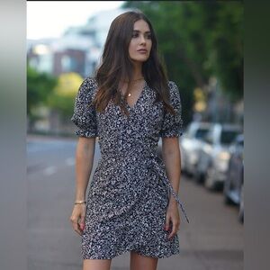 The Drop Women's Standard Puff Sleeve True Wrap Dress